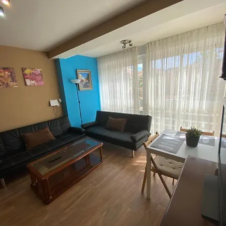 Apartamento Primera Linea De Playa En Tres Caballos, Playamar *