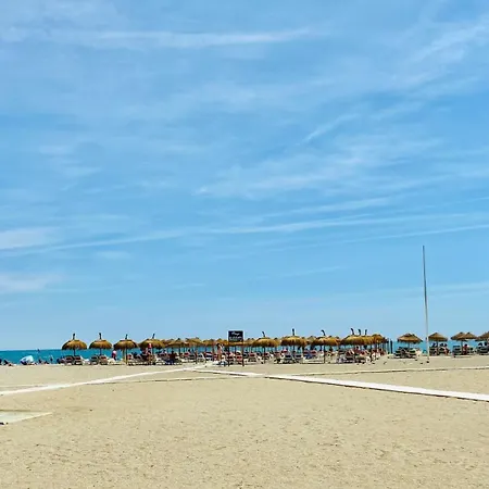 Apartamento Primera Linea De Playa En Tres Caballos, Playamar *